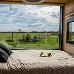 Semesterbostad Homnest - Loge Insolite Au Coeur D'un Ranch - Balade A Cheval *