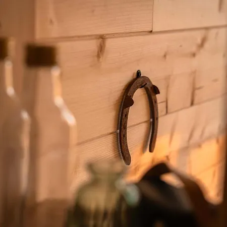 Holiday home Homnest - Loge Insolite Au Coeur D'un Ranch - Balade A Cheval