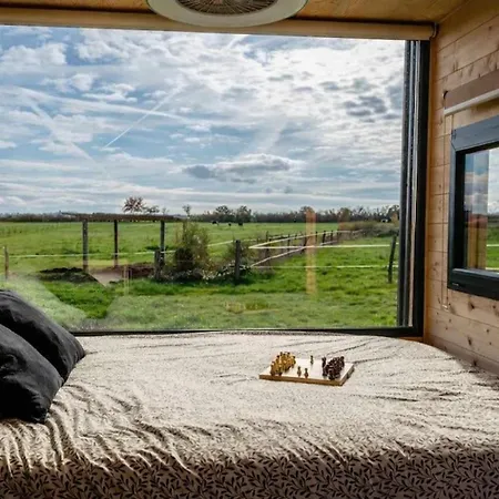 Holiday home Homnest - Loge Insolite Au Coeur D'un Ranch - Balade A Cheval *